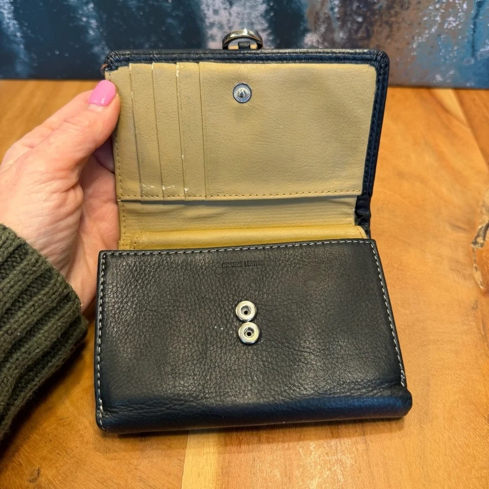 Vintage Minimalist Black‎ Pebbled Leather Continental Clutch Wallet (VGC)